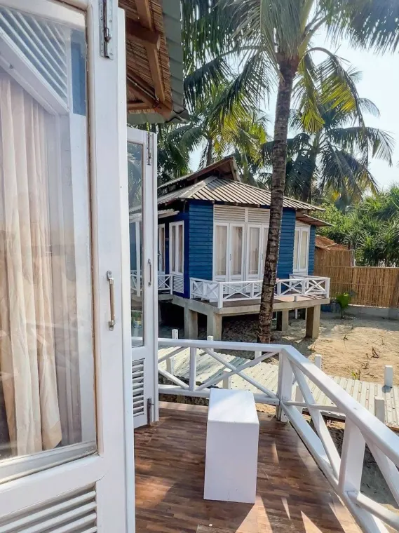 Beach Bliss Balcony · 080